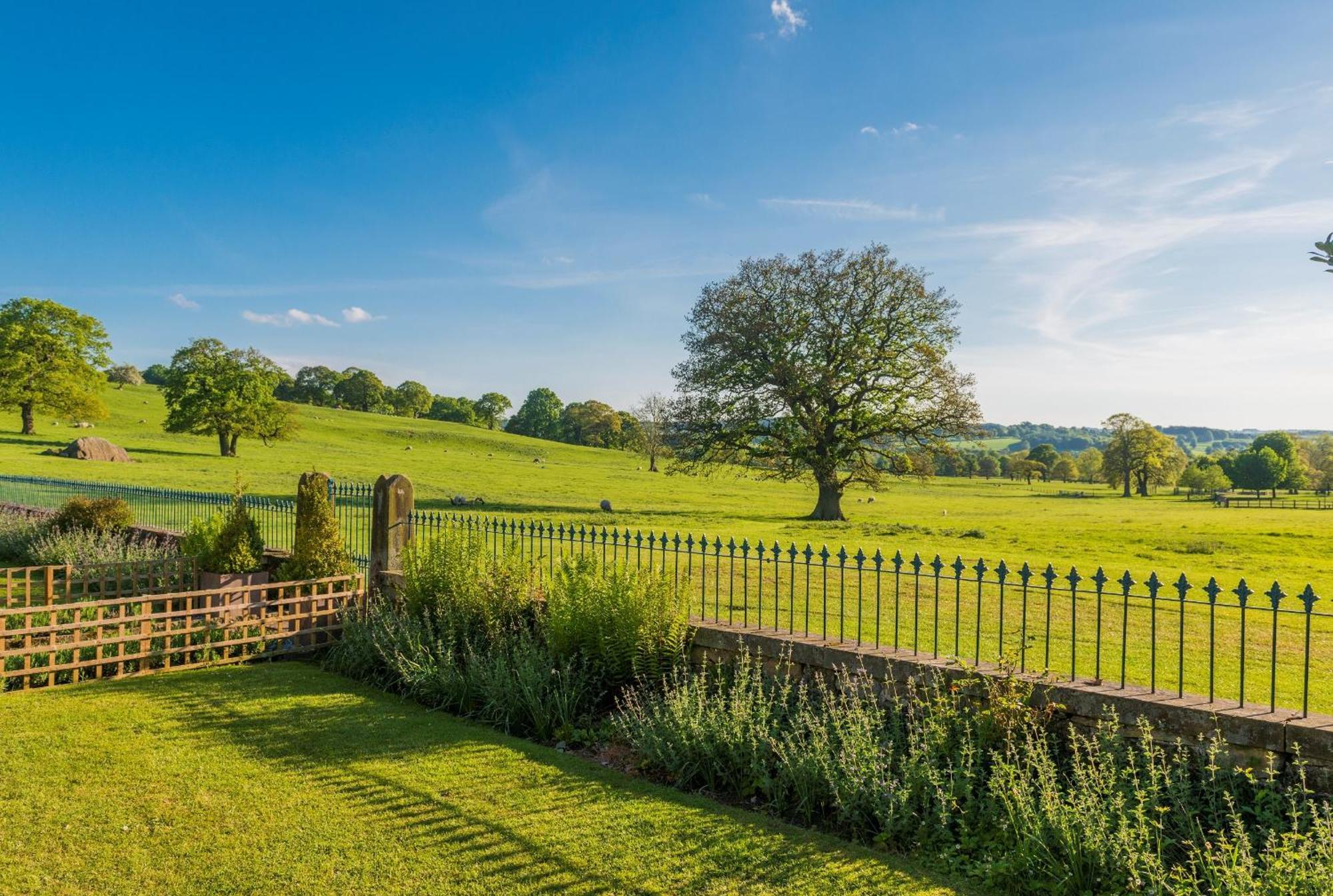 Heathy Lea Barnchatsworth Estate Баслоу Екстер'єр фото